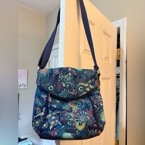 Sakroots crossbody foldover turtle bag